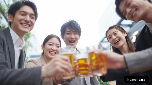 楽しい乾杯の瞬間