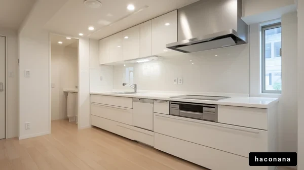 シンプルでモダンなキッチン