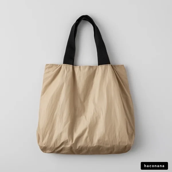 シンプルで機能的なトートバッグ