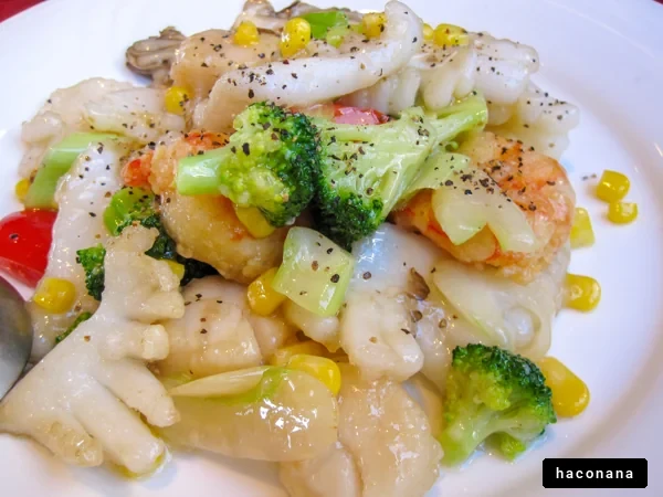 海鮮と野菜の炒め物