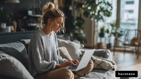 自宅で仕事をする女性