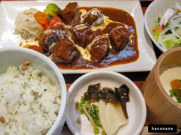 美味しい和食の盛り合わせ