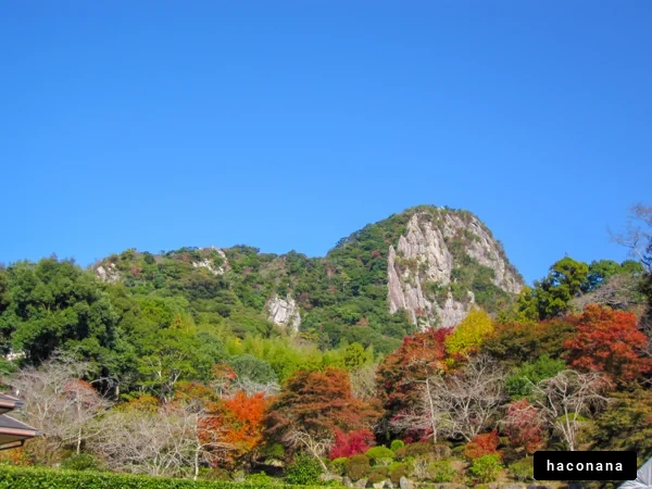 美しい山々と紅葉