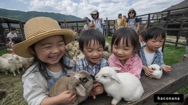 動物と触れ合う子供たち