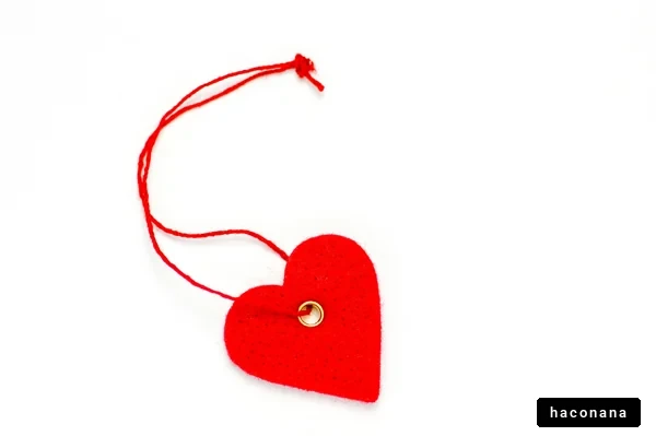 赤いハートのタグ
