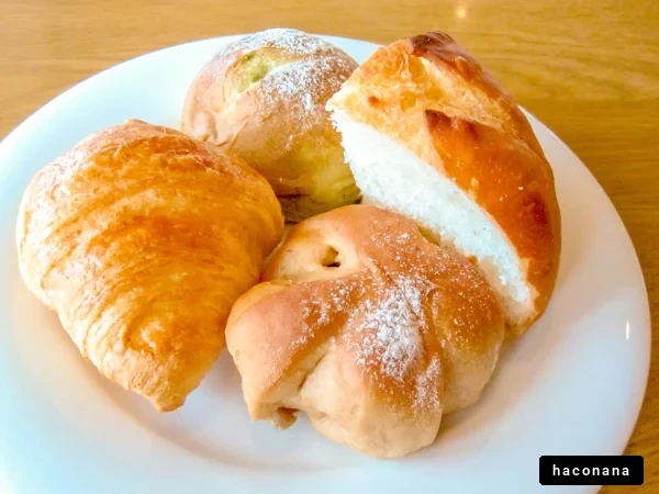 焼きたてのパンセット