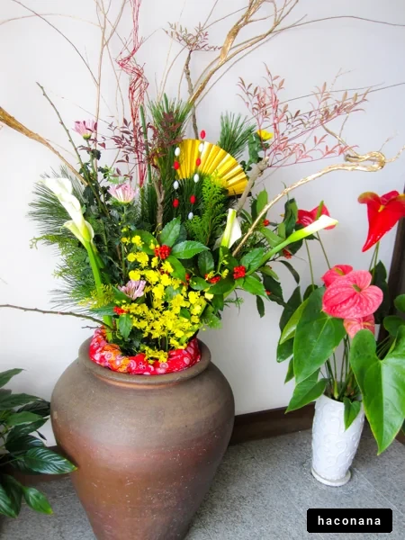 華やかな花のアレンジメント