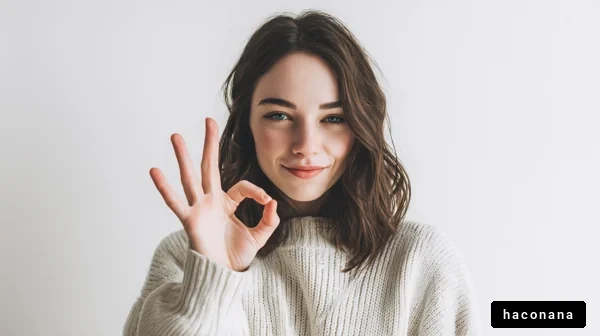 笑顔で親指を立てる女性