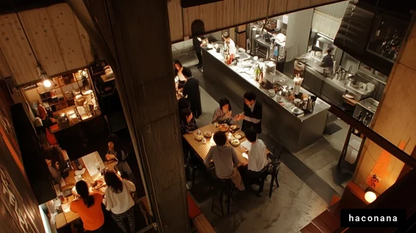 賑やかなレストランの風景