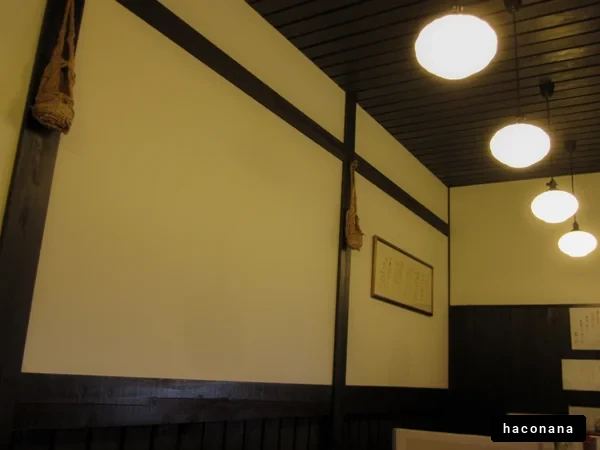 和風の落ち着いた空間