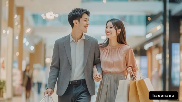 ショッピングを楽しむカップル