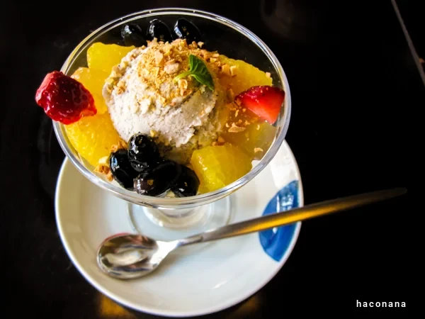 フルーツたっぷりのデザート