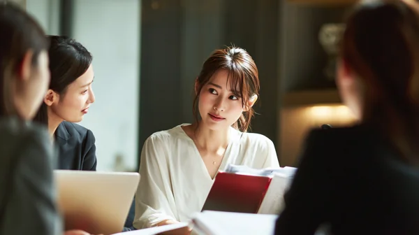 女性社員たちのビジネス会議