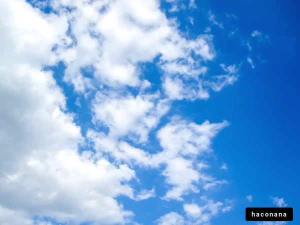 青空と雲の美しい景色