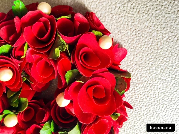 赤いバラのリース