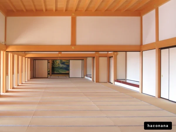 伝統的な和室の空間