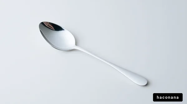 シンプルなスプーンの写真