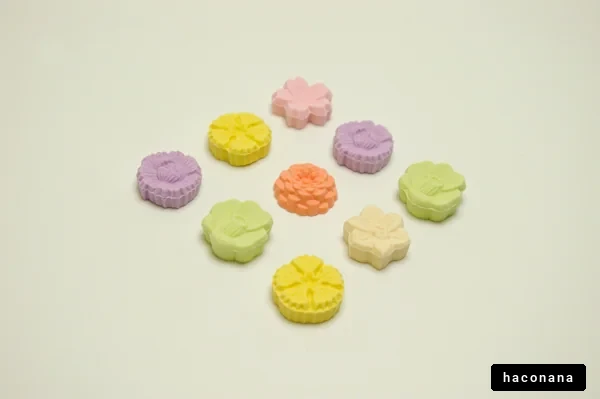 カラフルな花型キャンディ