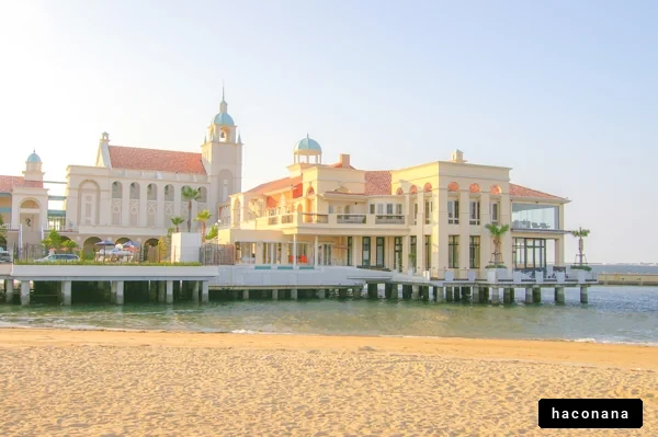 海辺の美しい建物