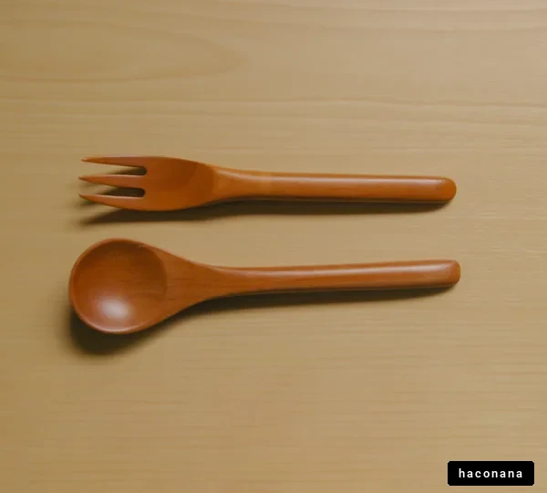 木製スプーンとフォーク