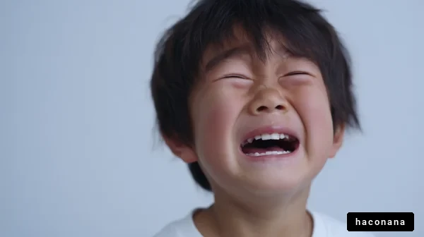 泣いている子供の表情