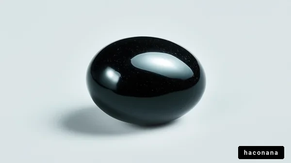 黒色の卵型のオブジェ