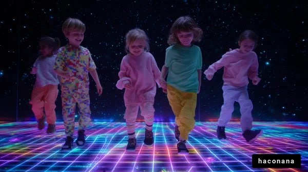 楽しく踊る子供たち