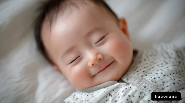 笑顔の赤ちゃんの写真