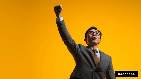 勝利を喜ぶビジネスマン