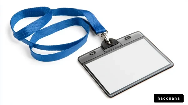 青いストラップのIDカード