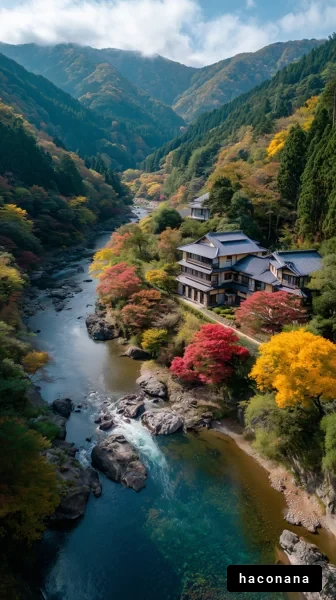 秋の山と川の景色