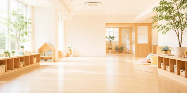 明るい保育園・幼稚園の室内
