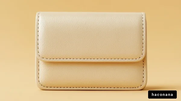 シンプルな革の財布