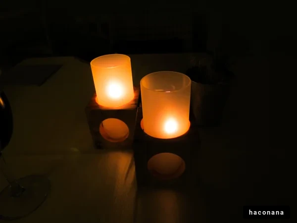 温かみあるキャンドルの光