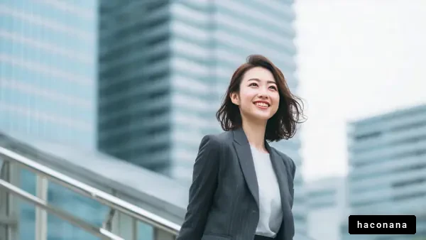 ビジネス街を歩く女性