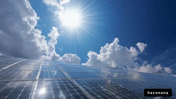 晴れた空と太陽光発電