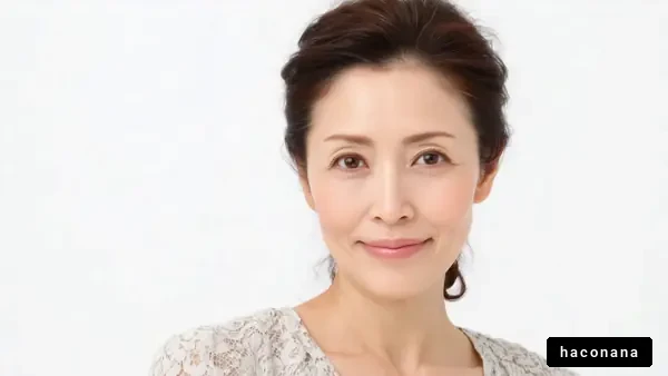 優しい微笑みの女性